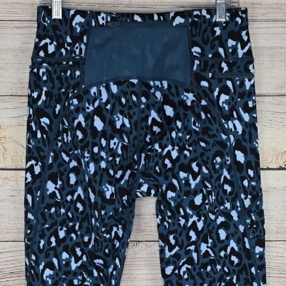 Sweaty Betty x Merrell Ascend Power Cargo Workout Pocket Legging Size 10 Cheetah - Picture 7 of 11